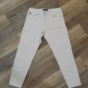 My absolute favorite white jeans (too big on me)